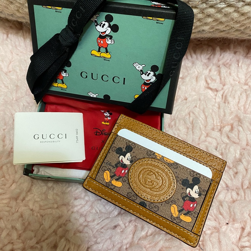 AUTH Gucci X Disney 2020 Mickey Card Holder - EUC